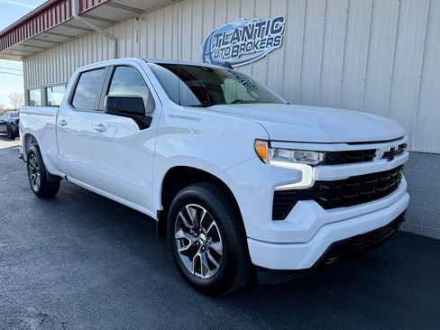 Used 2024 Chevrolet Silverado 1500 RST AWD/4WD image 4