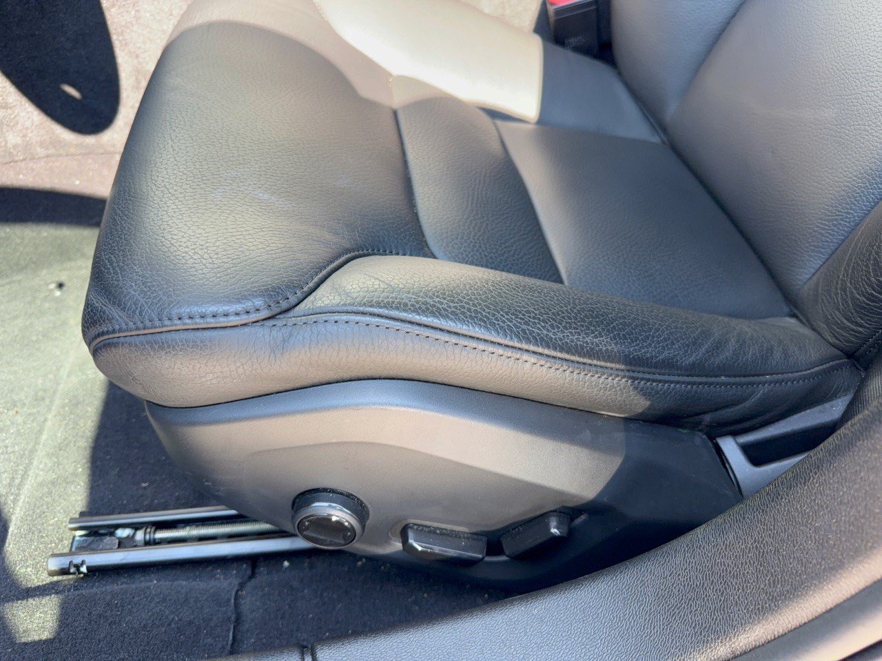 Used 2024 Volvo S60 B5 Plus w/ Climate Package FWD image 16