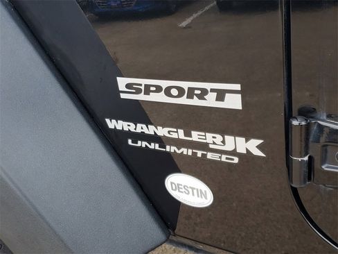 Used 2018 Jeep Wrangler Unlimited Sport S image 8