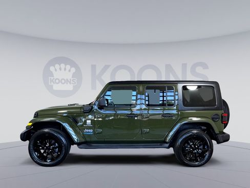 Used 2022 Jeep Wrangler Unlimited Sahara w/ Cold Weather Group AWD/4WD image 2