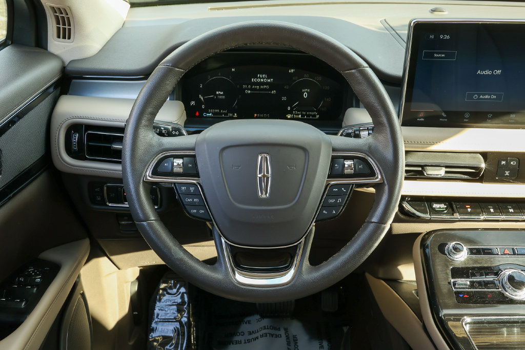 Used 2023 Lincoln Nautilus AWD w/ Premium Package image 8