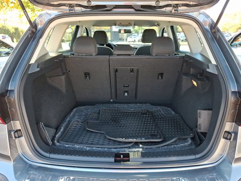 Certified 2022 Volkswagen Taos S image 29