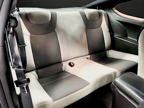 Used 2016 Hyundai Genesis 3.8 image 19