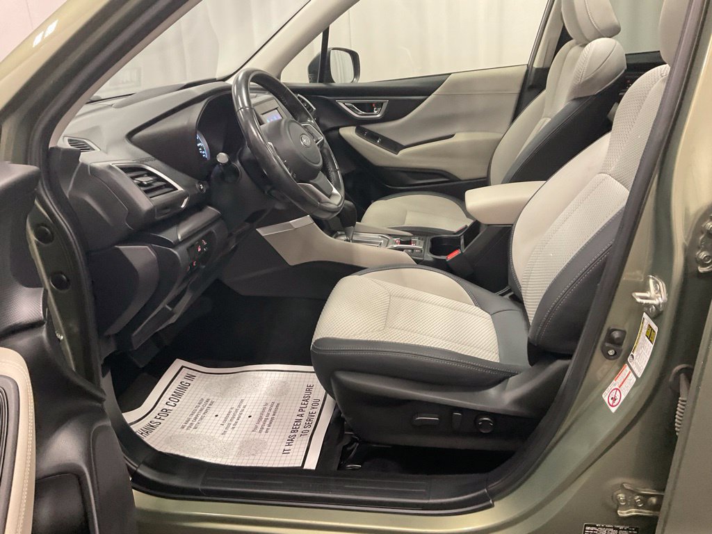 Used 2020 Subaru Forester Premium AWD/4WD image 13