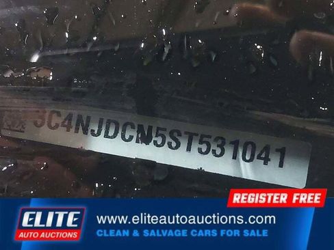 Used 2025 Jeep Compass Limited w/ High Altitude Package image 33