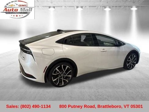Used 2024 Toyota Prius Prime image 5