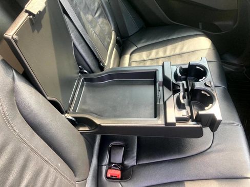 Used 2020 BMW X5 xDrive40i w/ Premium Package image 18