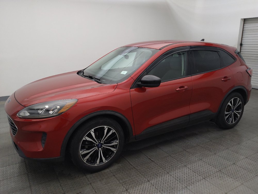 Used 2021 Ford Escape SE w/ SE Sport Appearance Package FWD image 2