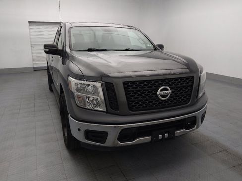 Used 2019 Nissan Titan SV w/ SV Convenience Package AWD/4WD image 14