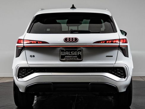 New 2026 Audi Q3 quattro 2.0T AWD/4WD image 7