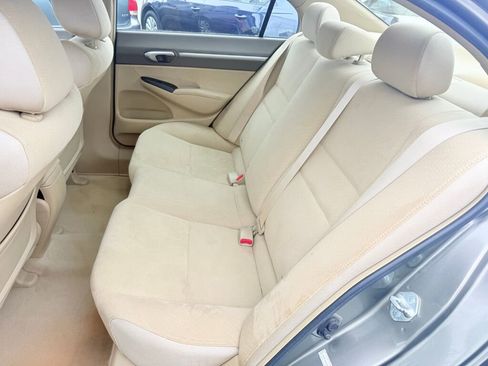 Used 2008 Honda Civic Hybrid Sedan w/ Navigation image 10