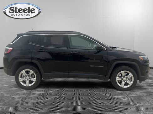 Used 2023 Jeep Compass Latitude w/ Convenience Group AWD/4WD image 6