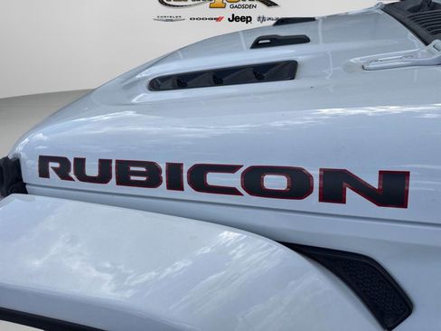 Used 2021 Jeep Gladiator Rubicon w/ Safety Group image 22