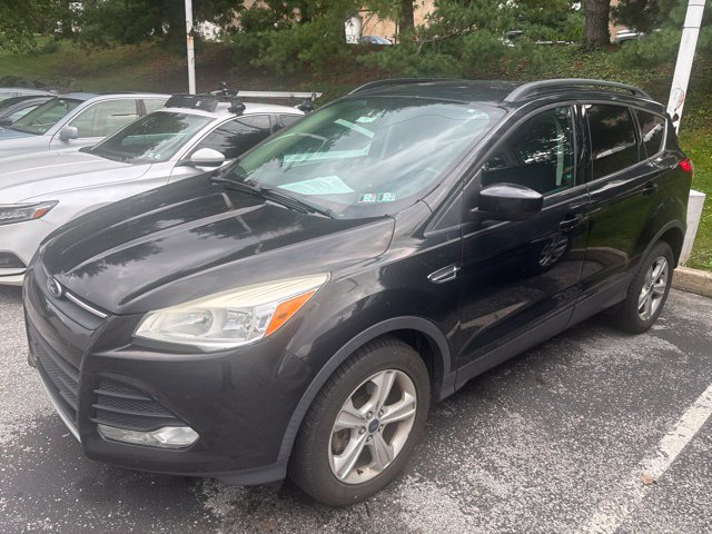 Used 2015 Ford Escape SE w/ Equipment Group 201A AWD/4WD image 2