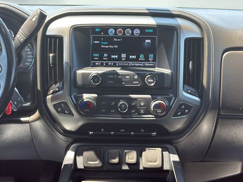 Used 2018 Chevrolet Silverado 1500 LTZ Z71 w/ Centennial Edition AWD/4WD image 18