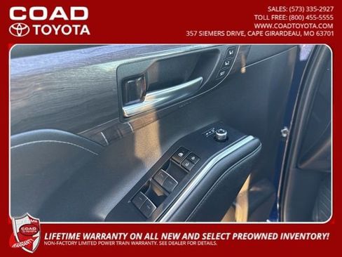 Used 2023 Toyota Highlander Limited image 7