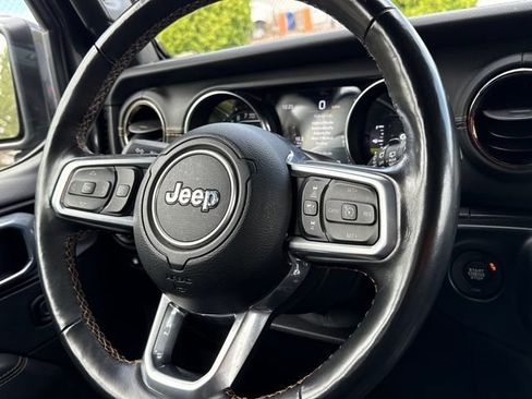 Used 2021 Jeep Wrangler Unlimited Sahara AWD/4WD image 14