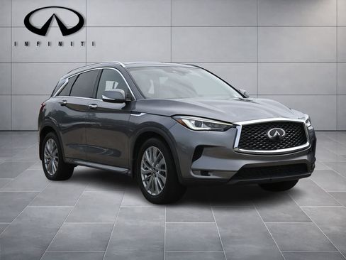 Certified 2023 INFINITI QX50 Luxe FWD image 3