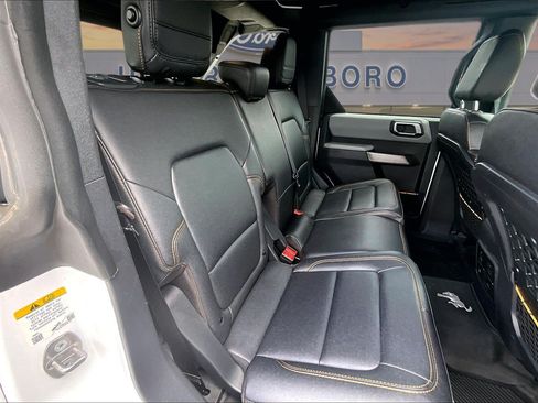 Used 2023 Ford Bronco Badlands AWD/4WD image 27