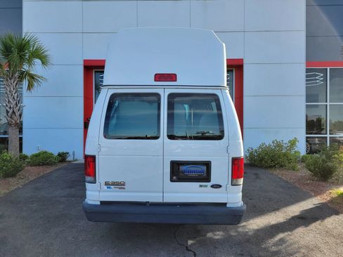 Used 2011 Ford E-350 and Econoline 350 Extended Super Duty w/ PWR Group RWD image 5