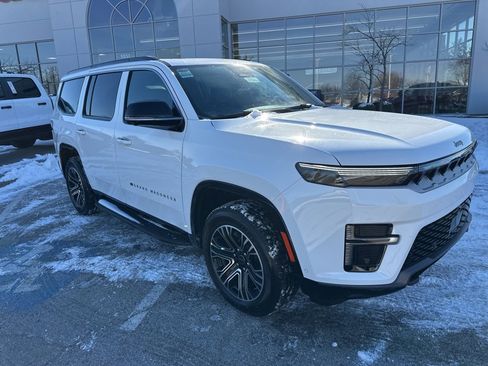 New 2026 Jeep Grand Wagoneer image 6