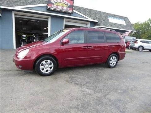 Used 2009 Kia Sedona LX w/ PWR Pkg image 2