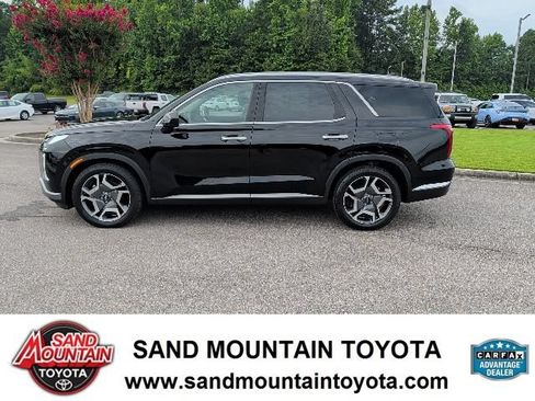 Used 2025 Hyundai Palisade Limited FWD image 6