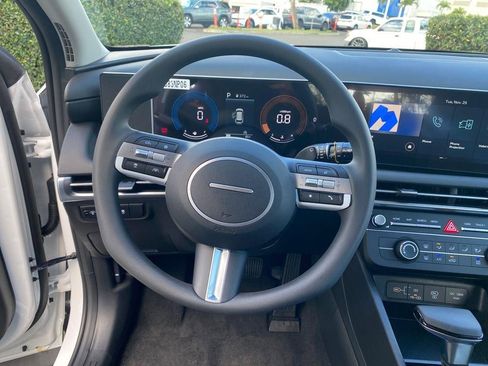 New 2026 Hyundai Tucson SE image 32