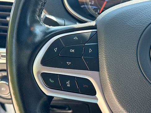 Used 2021 Jeep Cherokee High Altitude AWD/4WD image 29