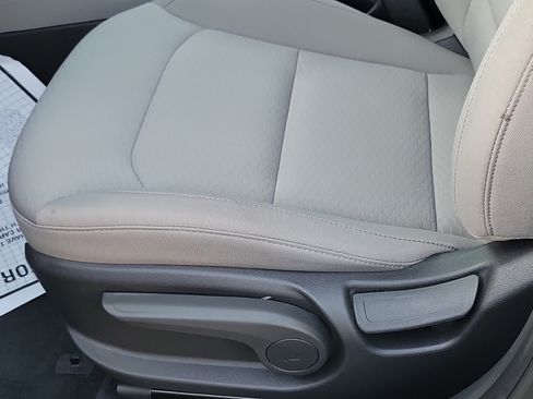 Used 2020 Hyundai Elantra Value Edition FWD image 20