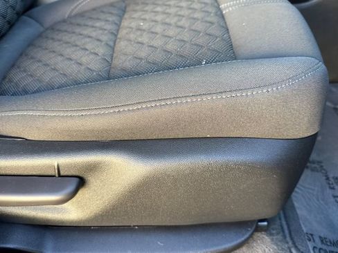 Used 2022 Chevrolet Blazer LT image 23