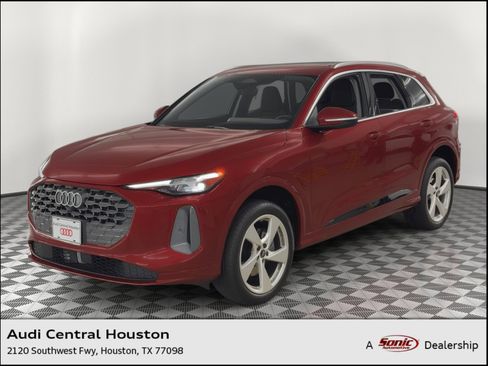 Used 2025 Audi Q5 Premium Plus AWD/4WD image 1