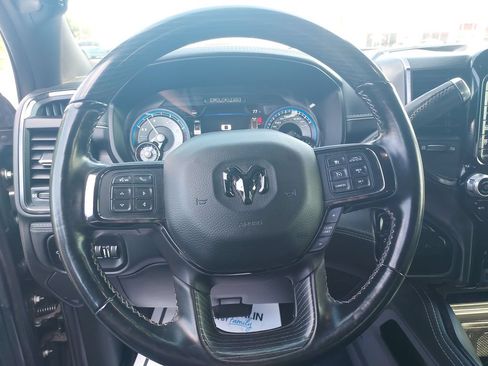 Used 2022 RAM 2500 Limited AWD/4WD image 17