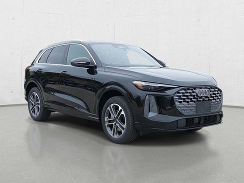New 2026 Audi Q5 Premium Plus AWD/4WD image 3