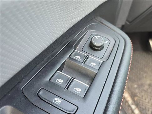 Used 2024 Volkswagen Atlas Peak Edition SE image 8