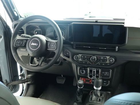 New 2026 Jeep Gladiator Mojave AWD/4WD image 31