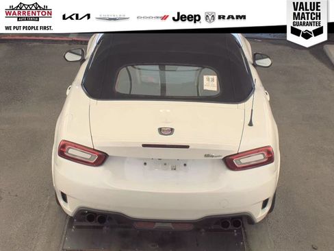 Used 2019 FIAT 124 Spider Abarth w/ Navigation & Sound Group RWD image 14