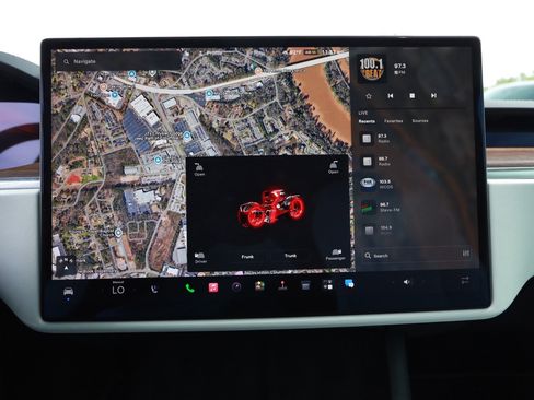 Used 2022 Tesla Model X AWD/4WD image 14