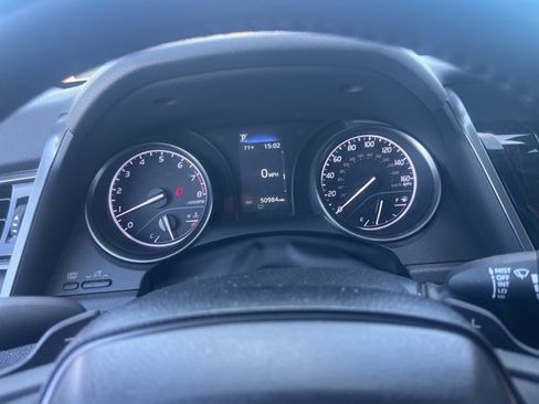 Used 2024 Toyota Camry SE image 12
