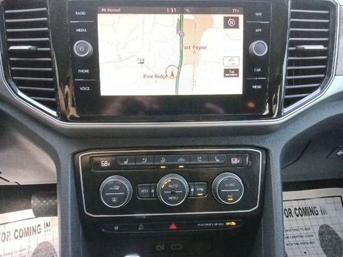 Used 2019 Volkswagen Atlas SEL Premium image 23