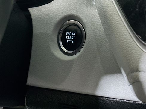 Used 2024 Toyota Corolla SE FWD image 20