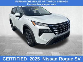 Used 2025 Nissan Rogue SV FWD video 1