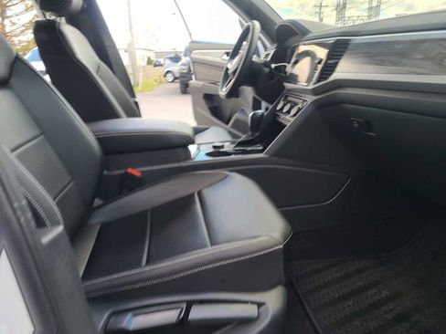 Used 2023 Volkswagen Atlas Cross Sport SE AWD/4WD image 20