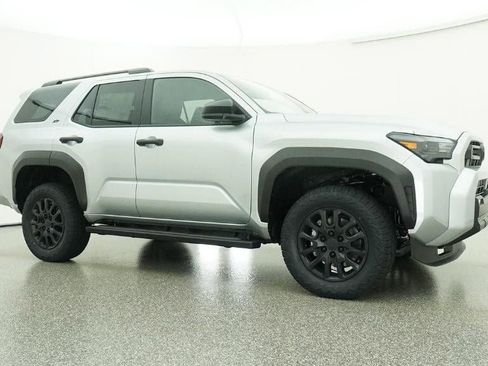 New 2026 Toyota 4Runner SR5 AWD/4WD image 28