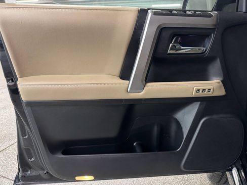 Used 2019 Toyota 4Runner Limited image 15