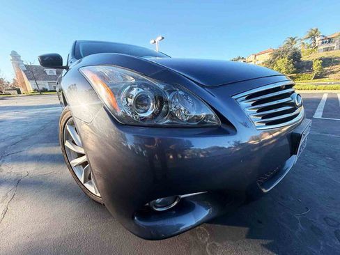 Used 2011 INFINITI G37 Journey w/ Premium Pkg image 11