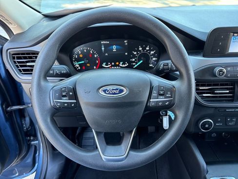 Used 2020 Ford Escape S image 17