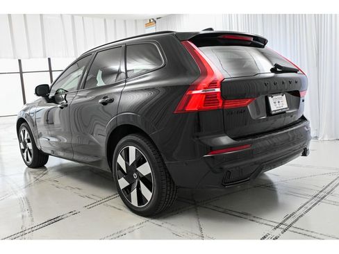Used 2025 Volvo XC60 T8 Plus w/ Protection Package Premier AWD/4WD image 5