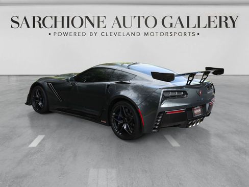 Used 2019 Chevrolet Corvette ZR1 RWD image 9