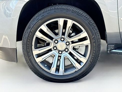 Used 2019 GMC Yukon Denali w/ Open Road Package AWD/4WD image 31